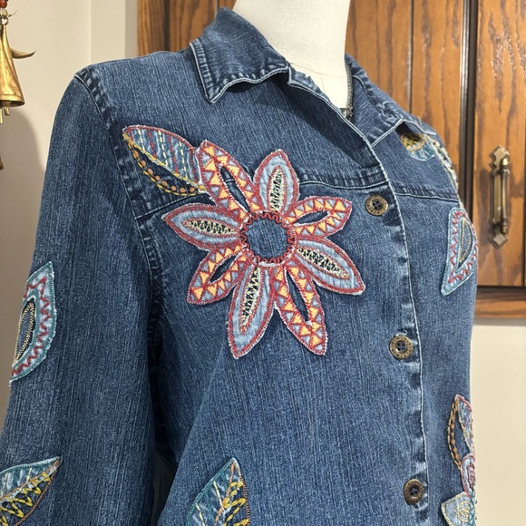 Floral Embroidered Button Denim Jean Jacket Size 8 Petite Cottage Vtg Y2K - Picture 2 of 13